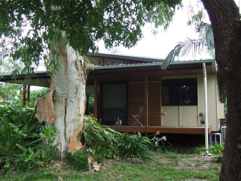 1 Swallow Street, Slade Point QLD 4740