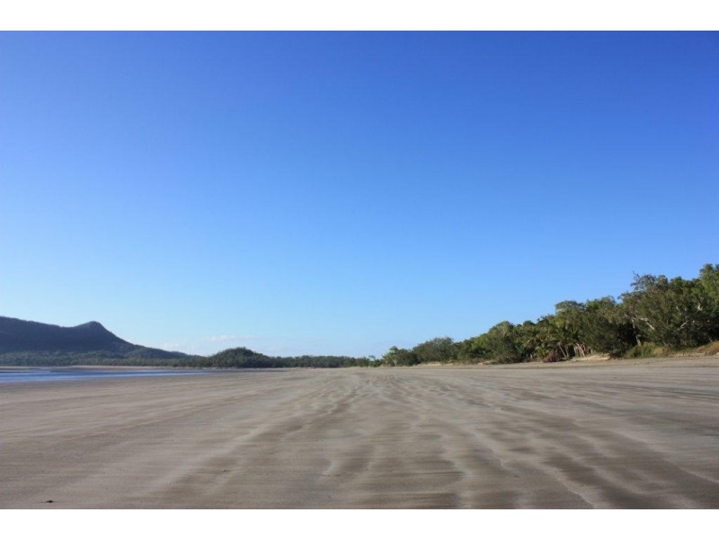 1 Buoro Street, Ball Bay QLD 4741
