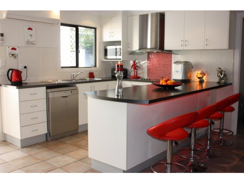 1 Buoro Street, Ball Bay QLD 4741