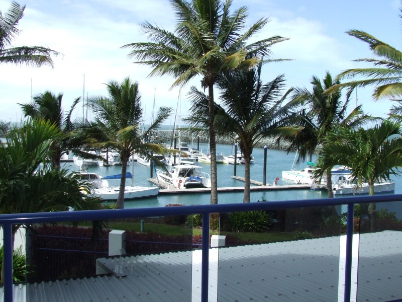 3/7 Megan Place, Mackay Harbour QLD 4740