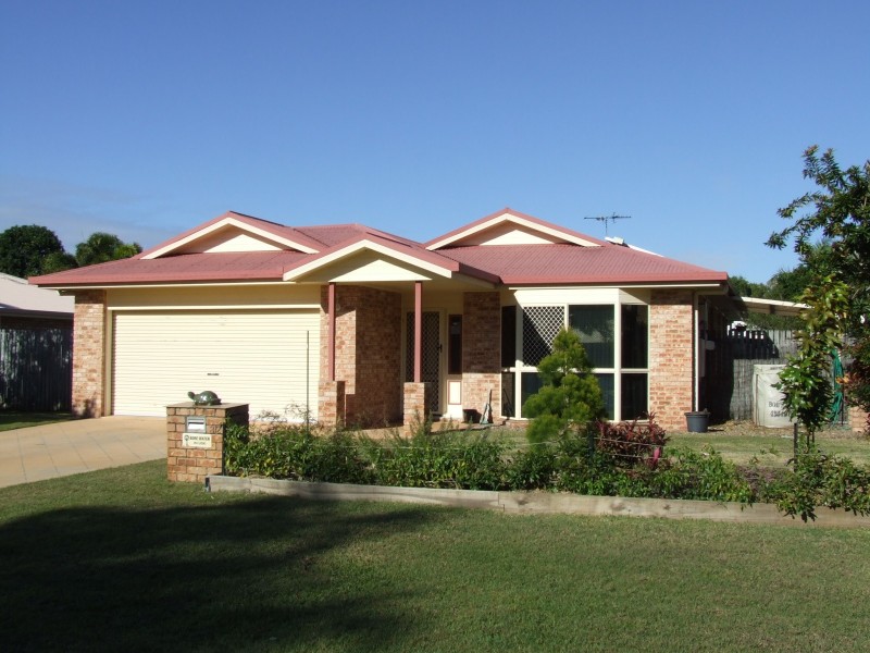 32 Elizabeth Drive, Bucasia QLD 4750