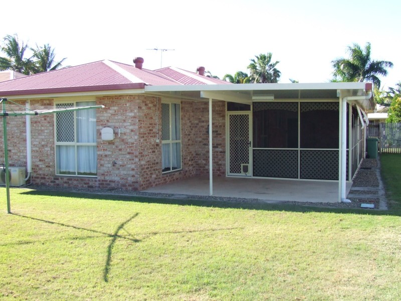 32 Elizabeth Drive, Bucasia QLD 4750