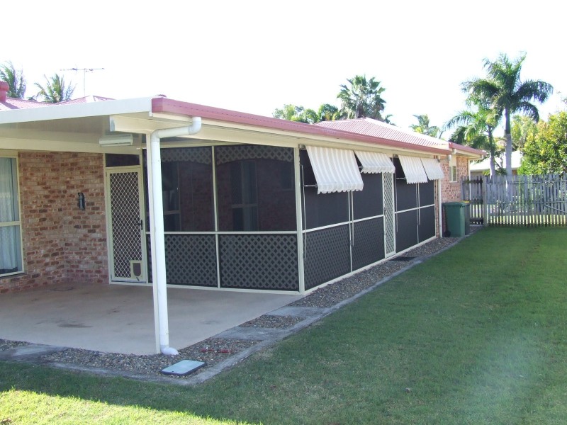 32 Elizabeth Drive, Bucasia QLD 4750