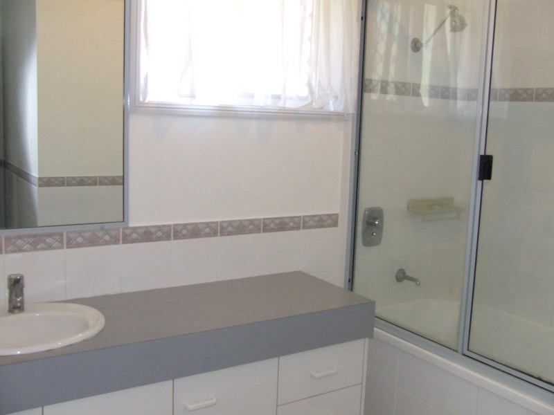 32 Elizabeth Drive, Bucasia QLD 4750