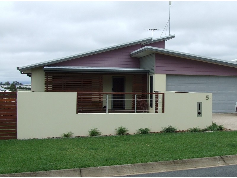 5 Stephanie Court, Mackay QLD 4740