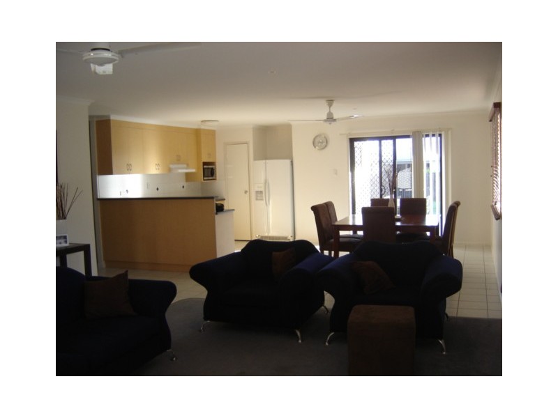 3 Schapers Road, Mackay QLD 4740