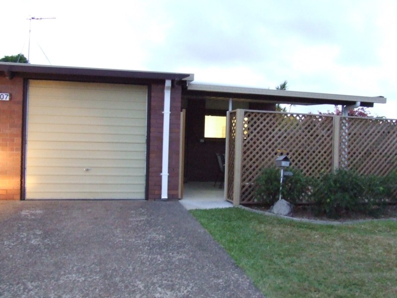 2/107 Shakespeare Street, Mackay QLD 4740