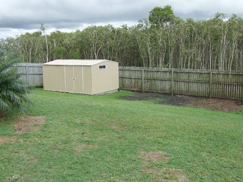 14 Townsend Street, Bucasia QLD 4750