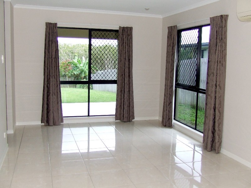 14 Townsend Street, Bucasia QLD 4750