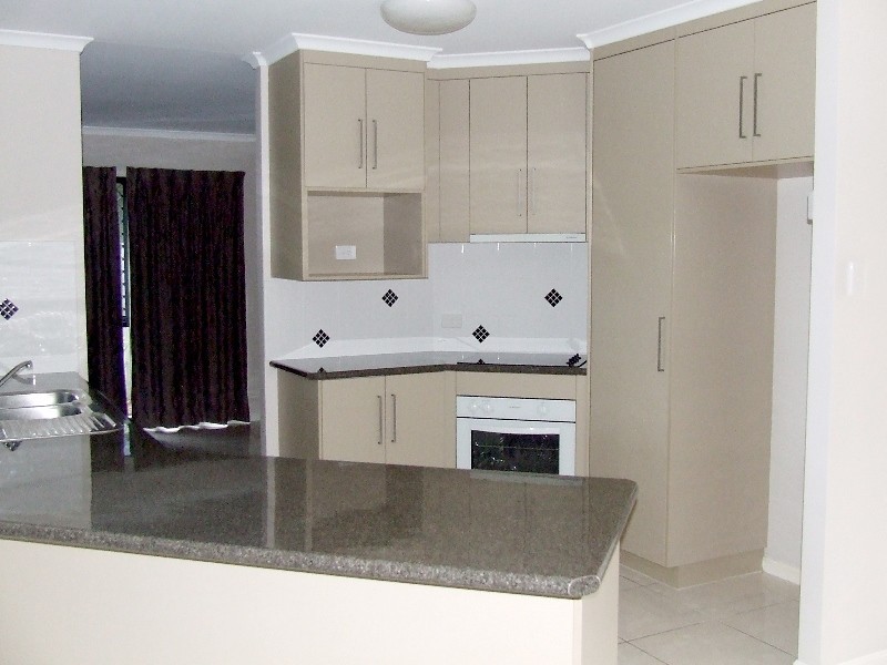14 Townsend Street, Bucasia QLD 4750