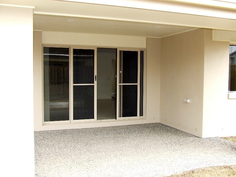 103 Scarborough Circuit, Blacks Beach QLD 4740