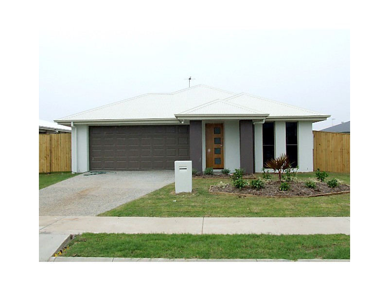 107 Scarborough Circuit, Blacks Beach QLD 4740