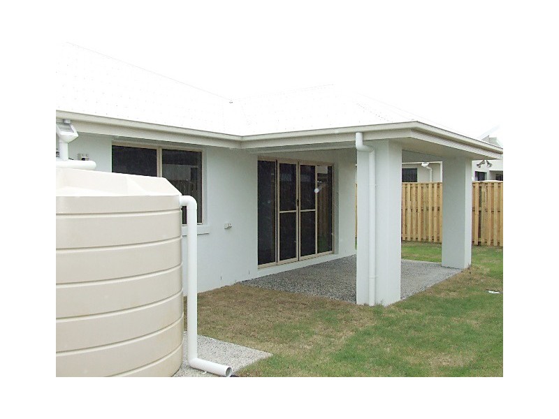 107 Scarborough Circuit, Blacks Beach QLD 4740