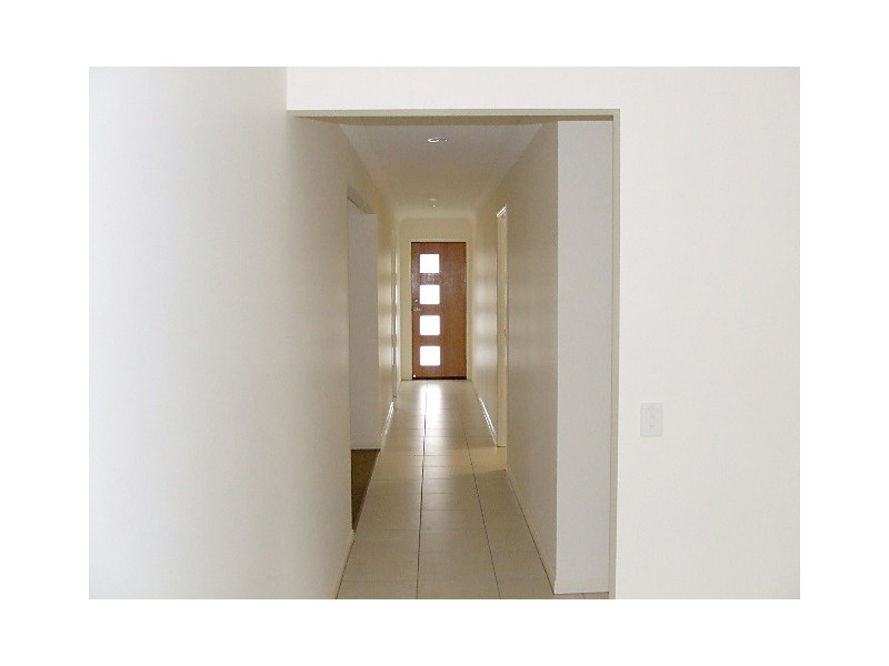 107 Scarborough Circuit, Blacks Beach QLD 4740