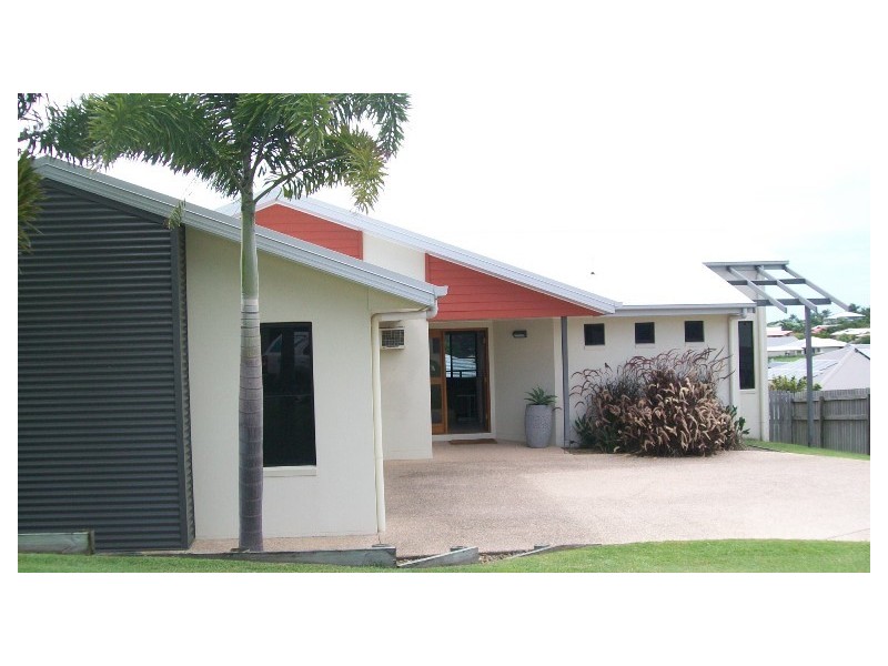 23 Mulcahy Crescent, Eimeo QLD 4740