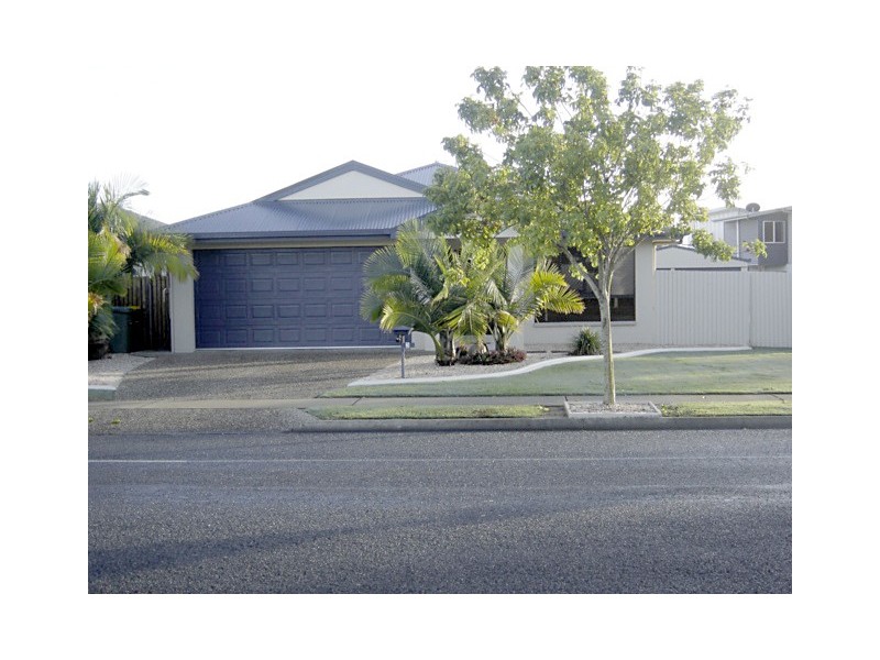 3 Schapers Road, Glenella QLD 4740