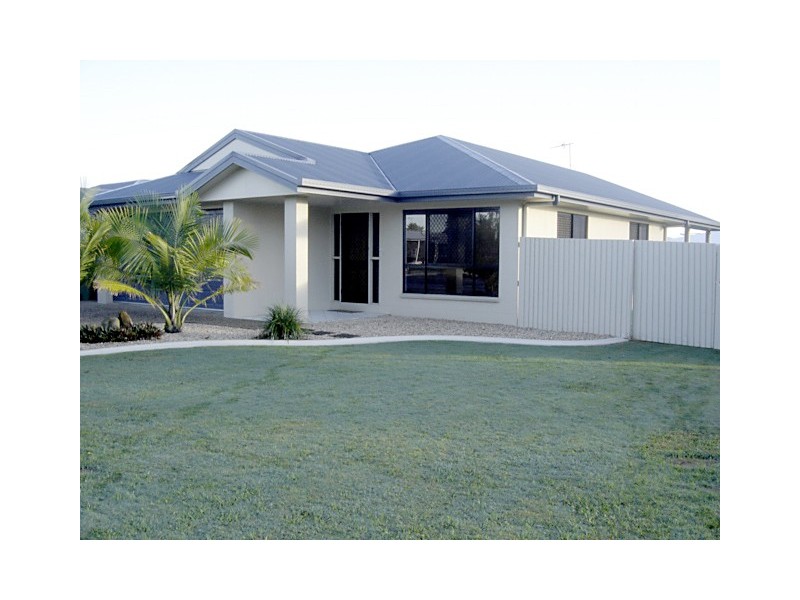3 Schapers Road, Glenella QLD 4740