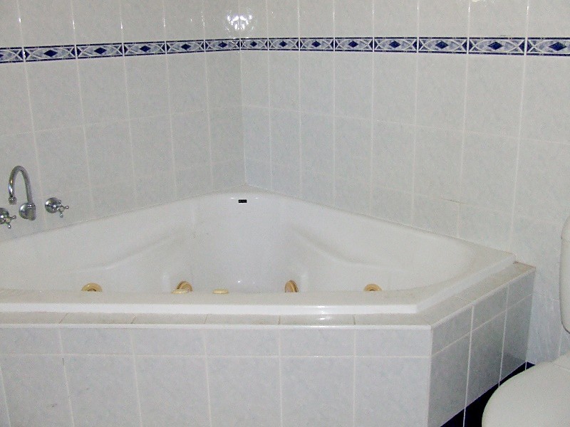 8 Sir Griffith Way, Rural View QLD 4740