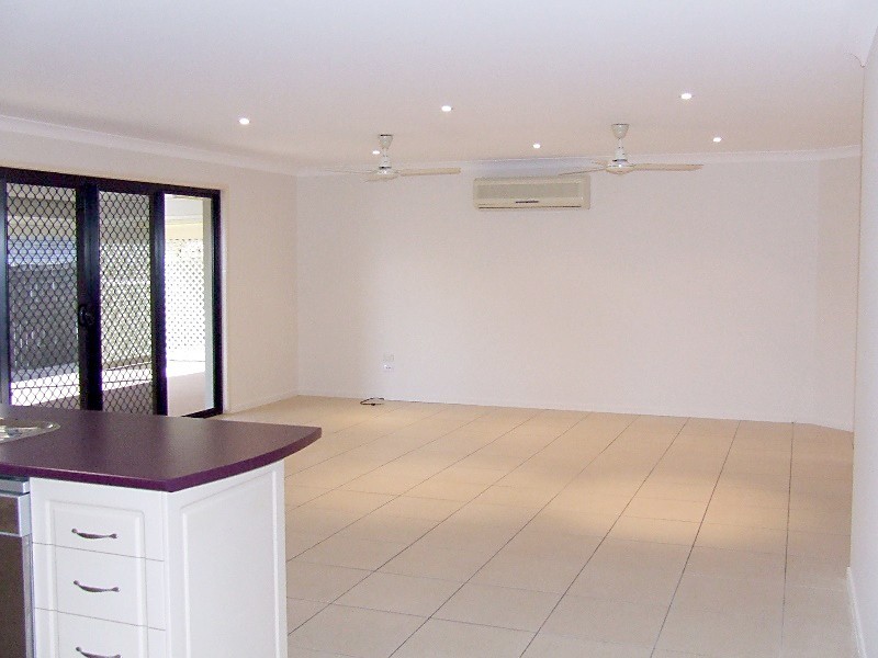 13 Lance Street, Bucasia QLD 4750