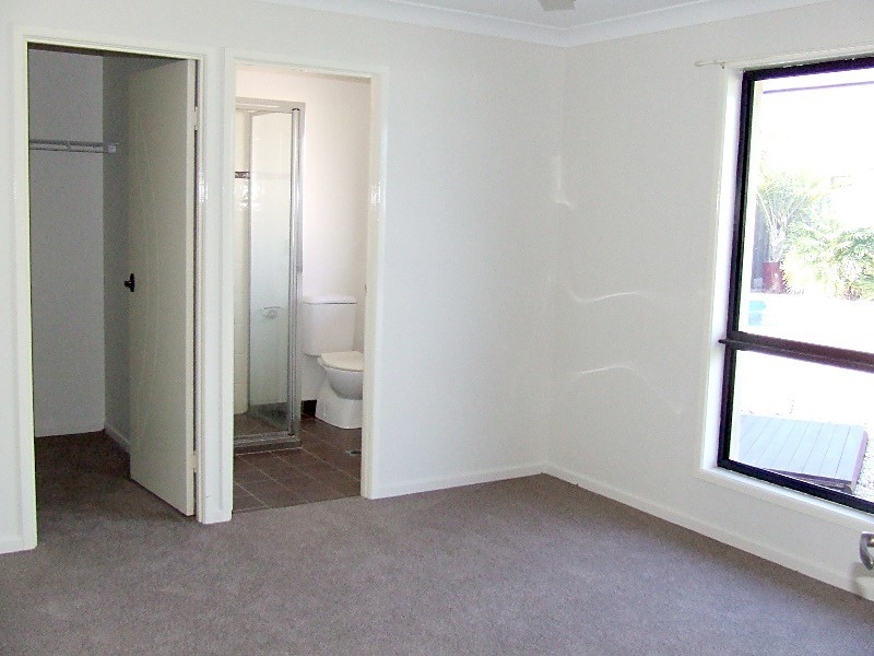 13 Lance Street, Bucasia QLD 4750