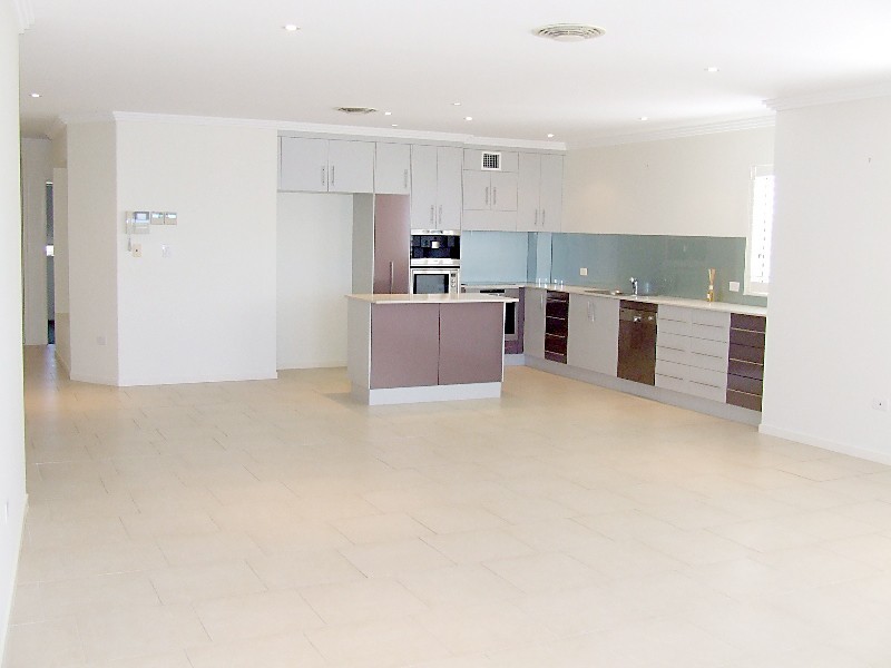 7/22 Marina Beach Parade, Mackay Harbour QLD 4740
