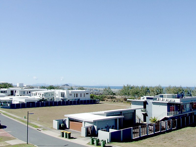 7/22 Marina Beach Parade, Mackay Harbour QLD 4740