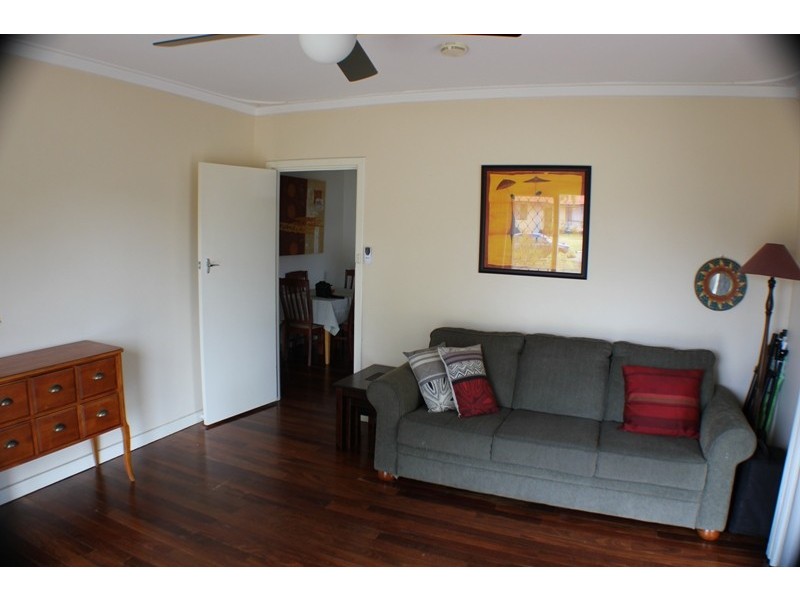 15 Sefton Avenue, Viveash WA 6056