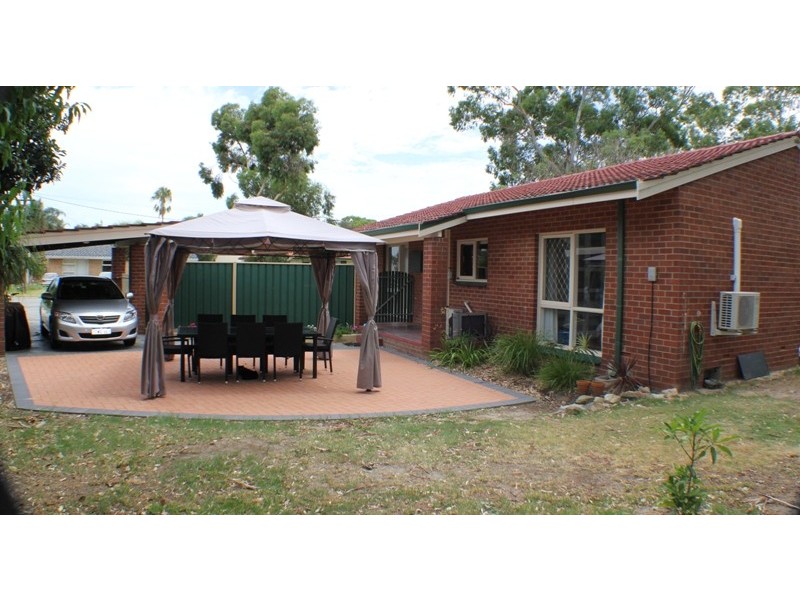 15 Sefton Avenue, Viveash WA 6056