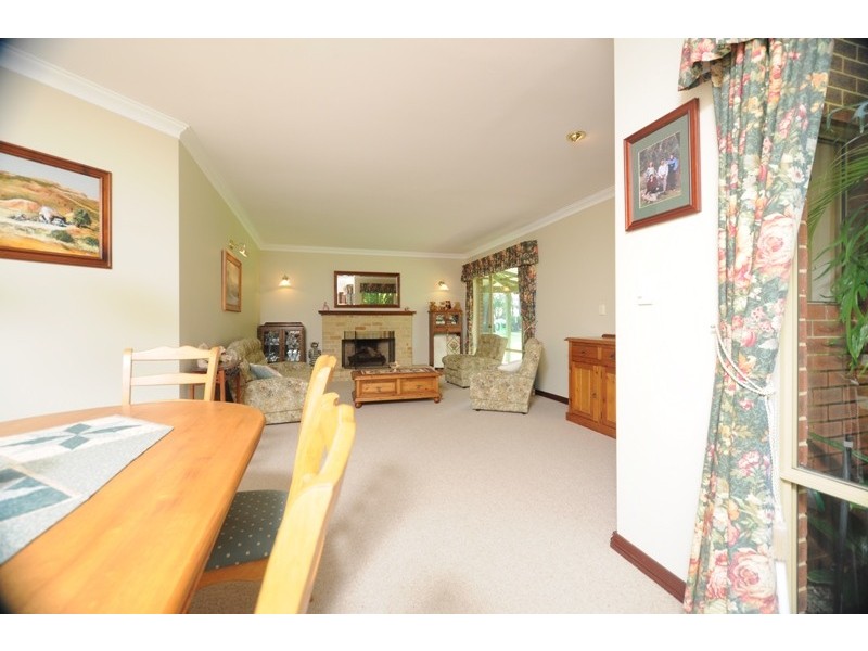 69 Wildflower Drive, Carramar WA 6031