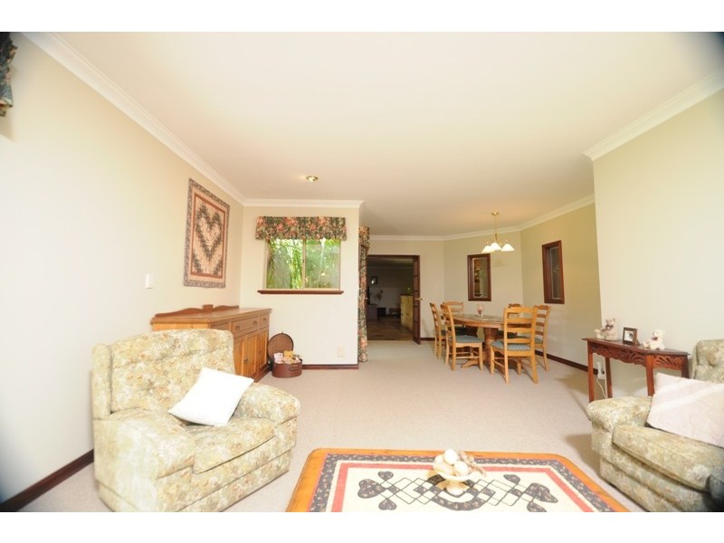 69 Wildflower Drive, Carramar WA 6031