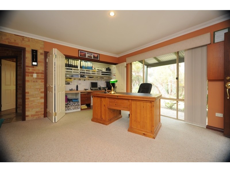 69 Wildflower Drive, Carramar WA 6031