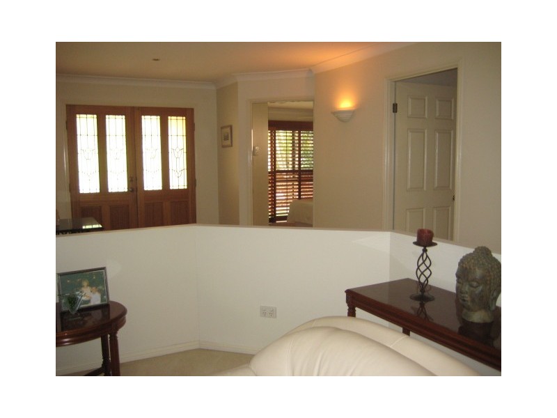 33 Mozart Place, Mount Ommaney QLD 4074