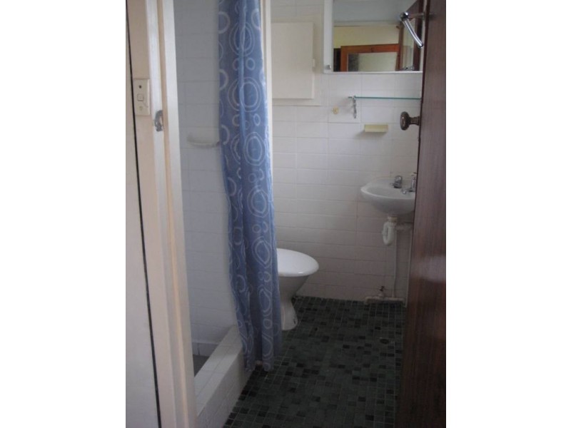 2/32 Wyatt Ave, Regents Park NSW 2143