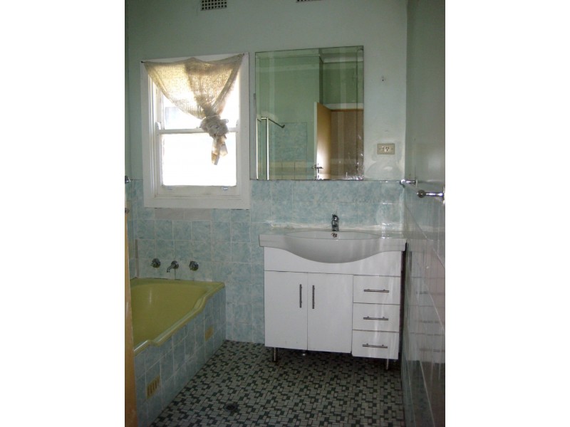 14 Eric Crescent, Lidcombe NSW 2141