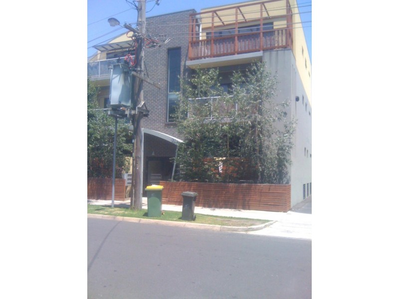 1/63 Roseberry St, Preston VIC 3072