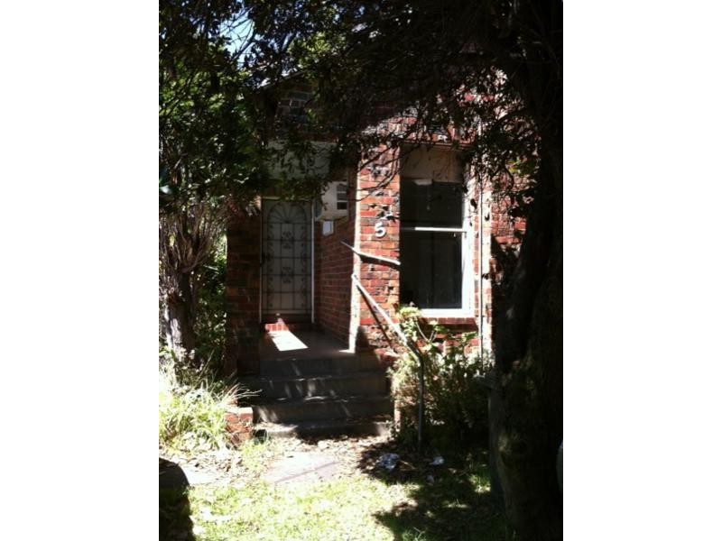 5 Henty Street, Reservoir VIC 3073