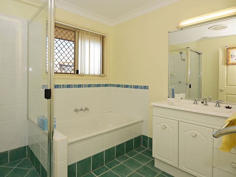 35 Anchorage Crct., Point Vernon QLD 4655