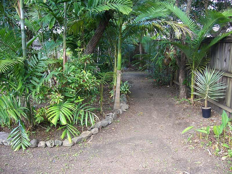 113 callaghan street, Mooroobool QLD 4870