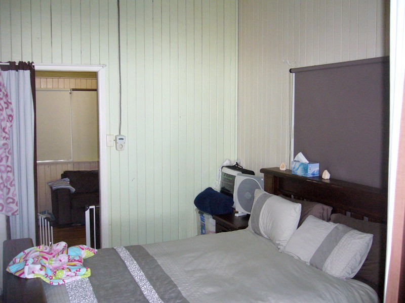 113 callaghan street, Mooroobool QLD 4870