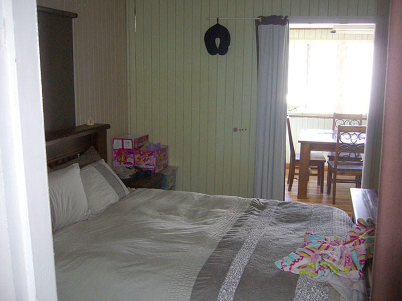 113 callaghan street, Mooroobool QLD 4870