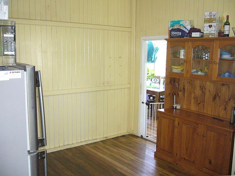 113 callaghan street, Mooroobool QLD 4870