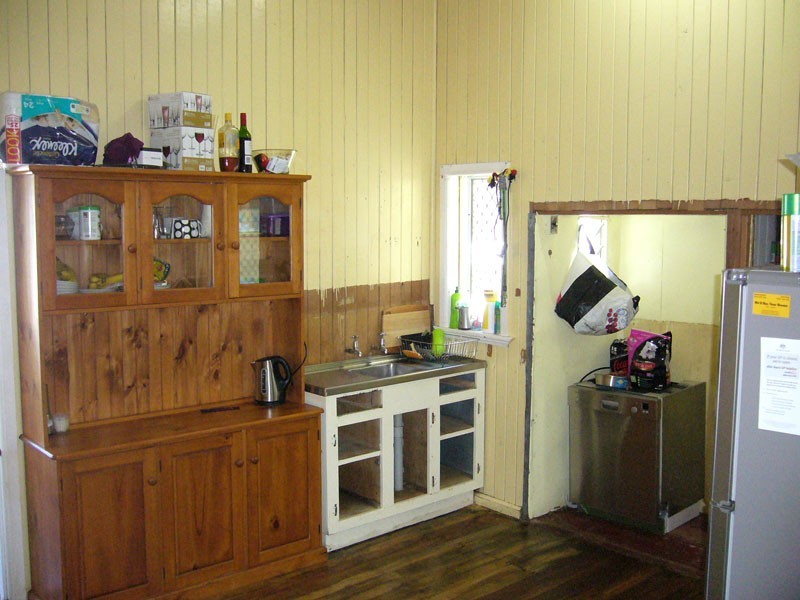 113 callaghan street, Mooroobool QLD 4870