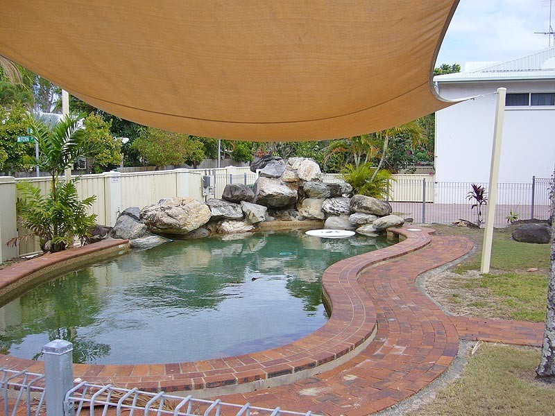 10/6-10 Palm Street, Holloways Beach QLD 4878