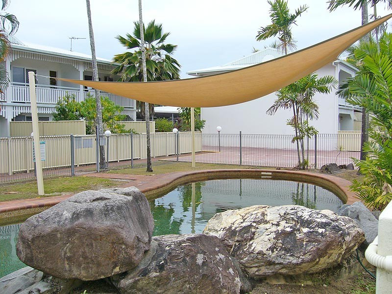 10/6-10 Palm Street, Holloways Beach QLD 4878
