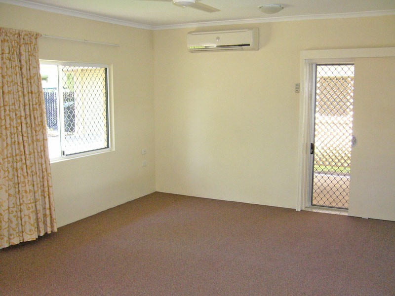 1/10 Nesbit Street, Whitfield QLD 4870