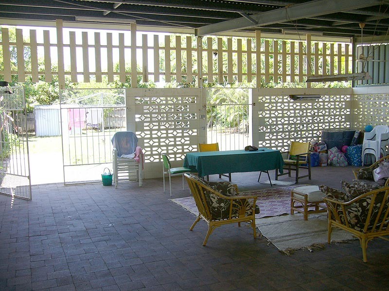 13 Hogan Street, Westcourt QLD 4870