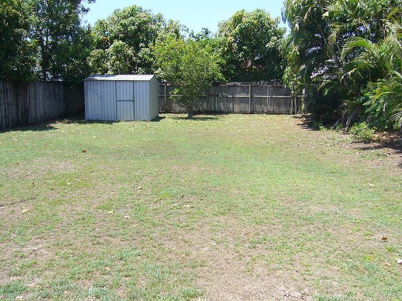 13 Hogan Street, Westcourt QLD 4870