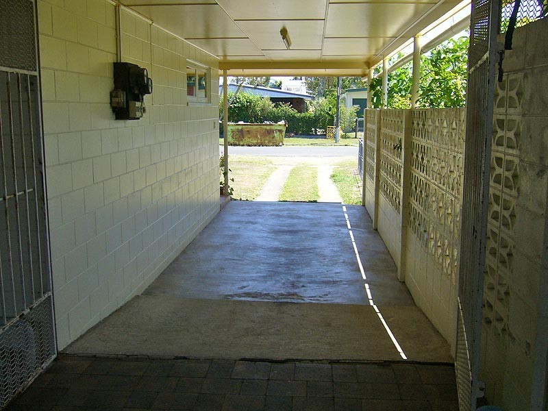 13 Hogan Street, Westcourt QLD 4870