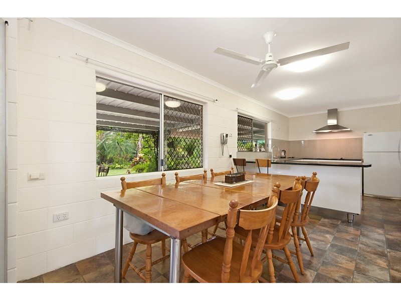 389 Varley Street, Yorkeys Knob QLD 4878