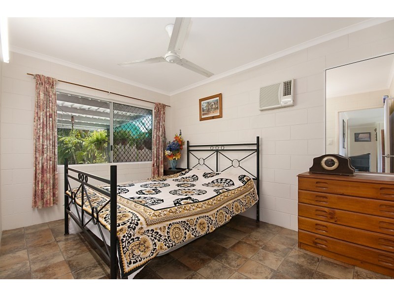 389 Varley Street, Yorkeys Knob QLD 4878